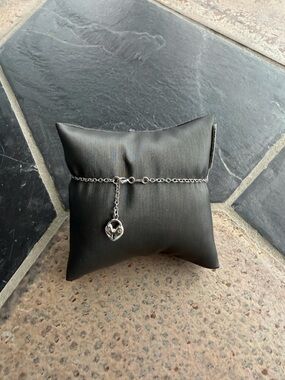 14kt White Gold  Heart Padlock & Key Charm bracelet 7” long